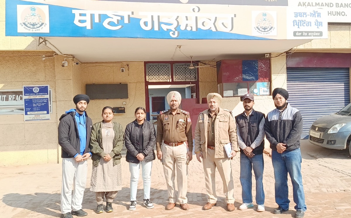 Khalsa College NSS Volunteers Participate in Experiential Training Programme
